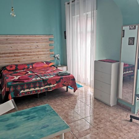 Casa Carolin Appartamento Málaga Esterno foto