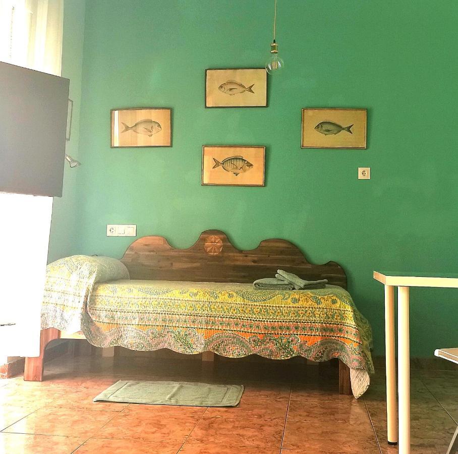 Casa Carolin Appartamento Málaga Esterno foto