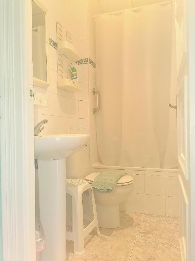 Casa Carolin Appartamento Málaga Esterno foto